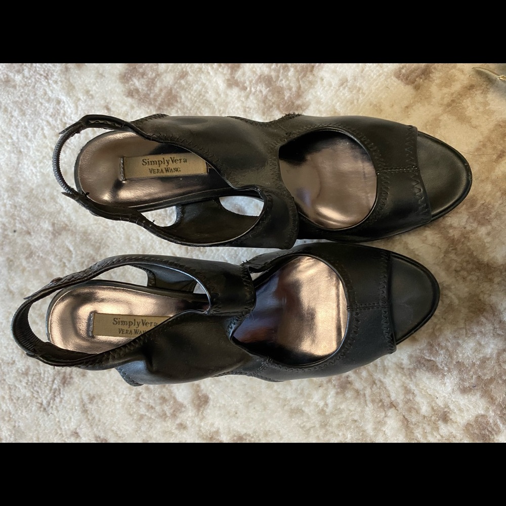 Vera Wang Heels- Black Size 8